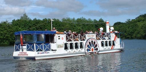 Paddle steamer